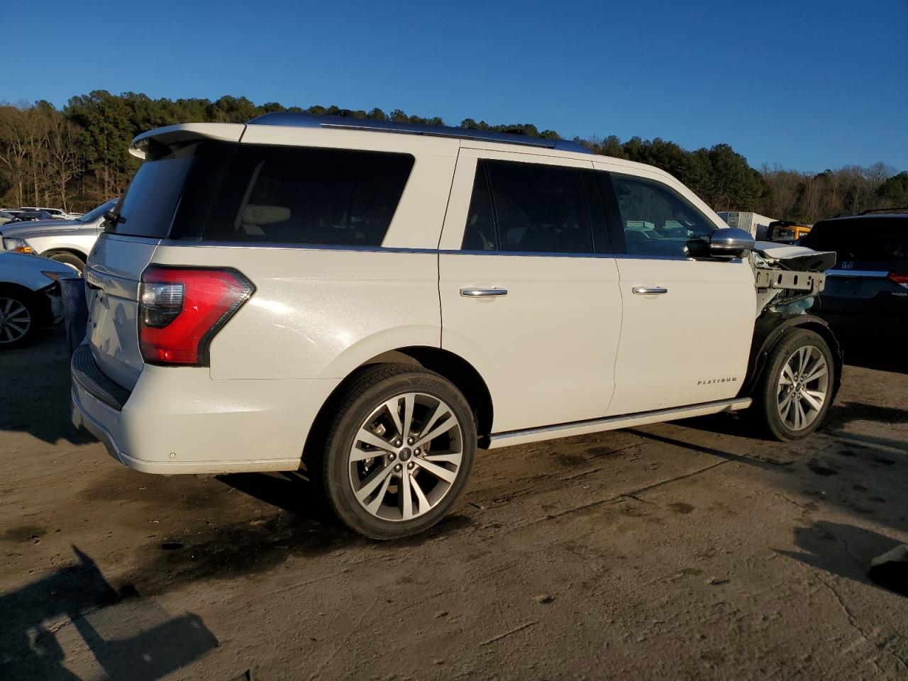 2020 Ford Expedition - Image 3