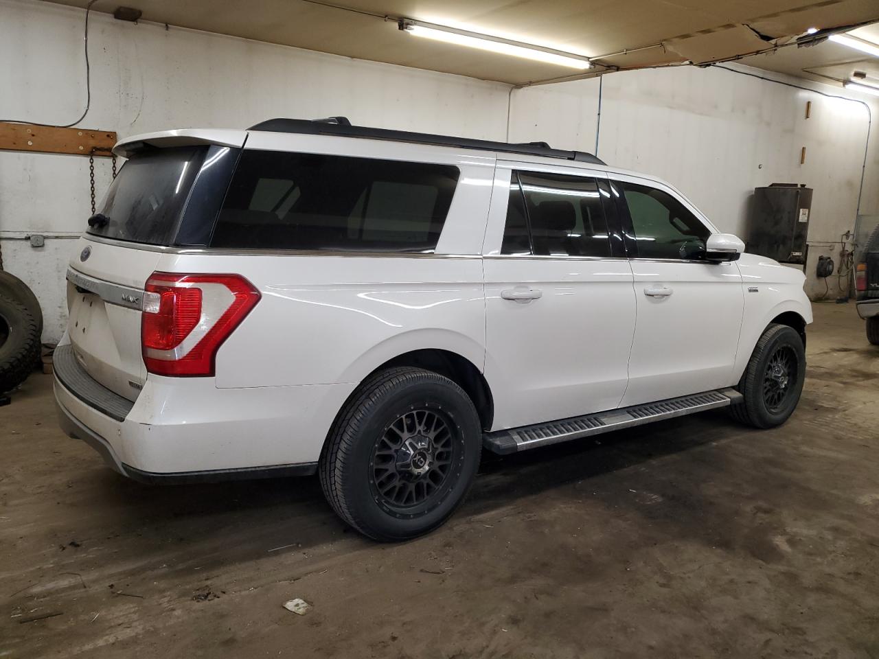 2018 Ford Expedition - Image 3