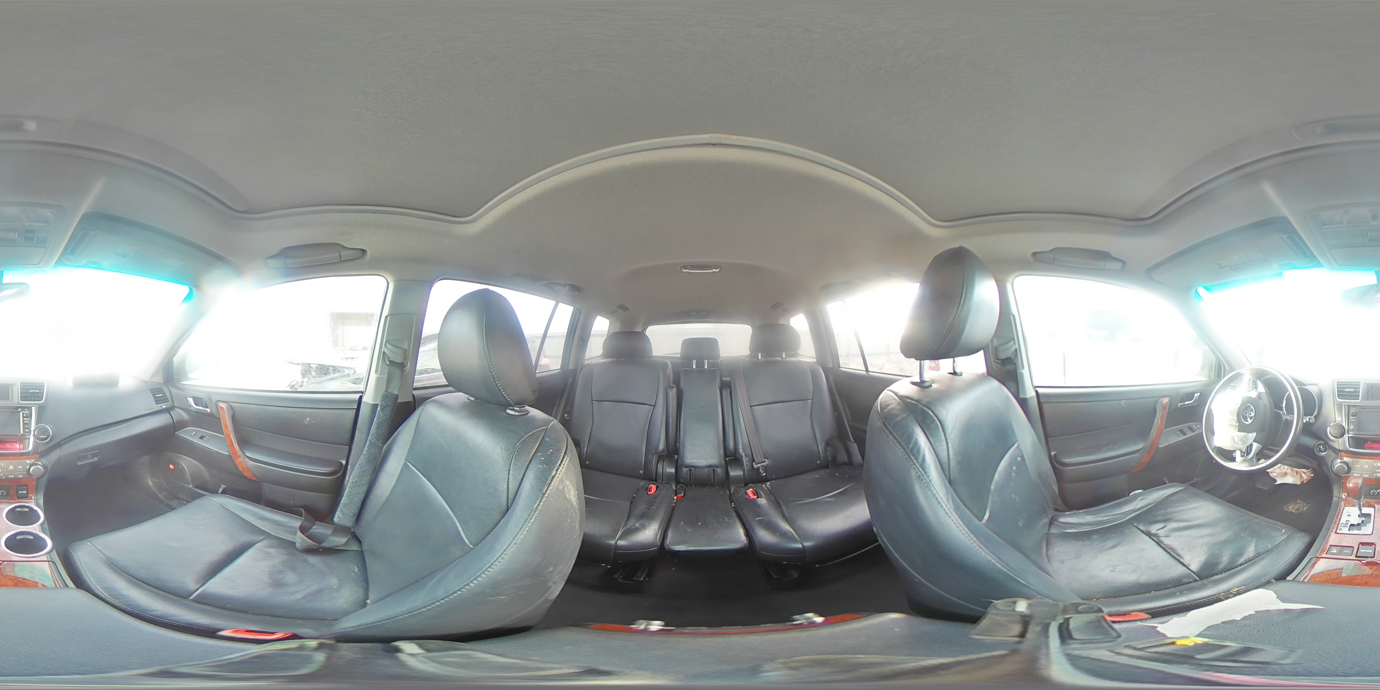 2013 Toyota Highlander - Image 13