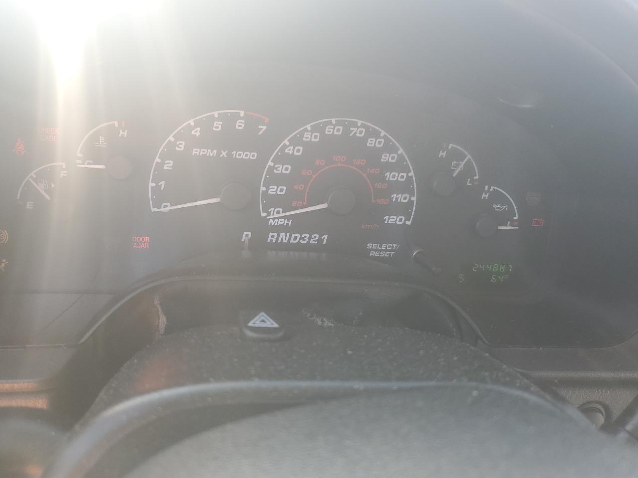 2002 Ford Explorer - Image 9
