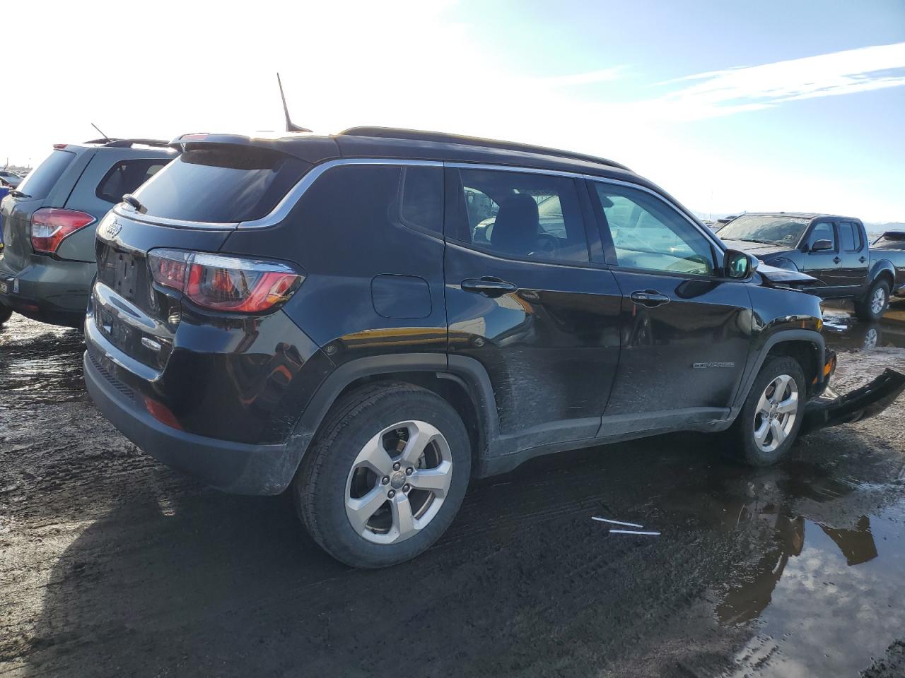 2018 Jeep Compass - Image 3