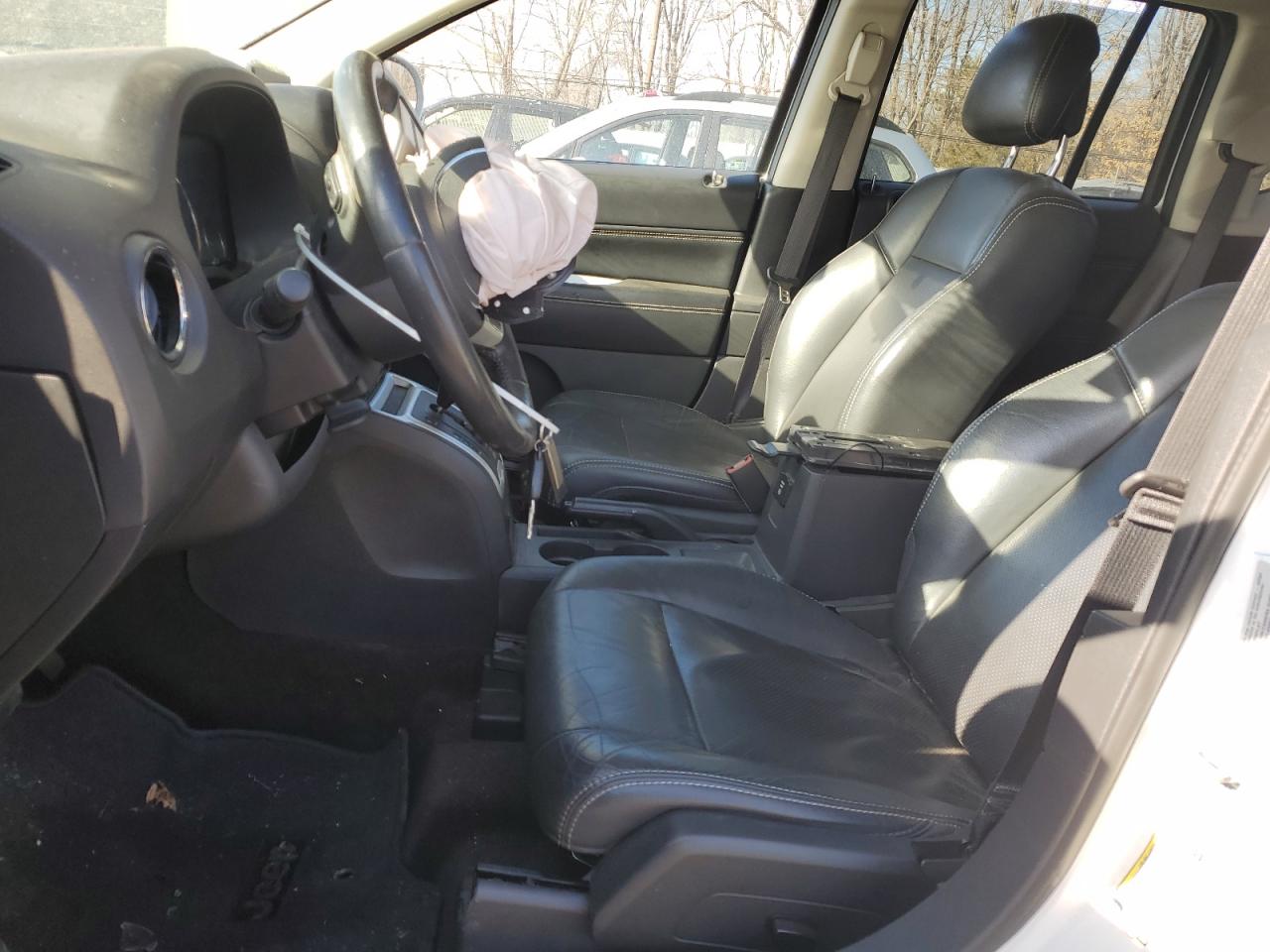 2015 Jeep Compass - Image 7