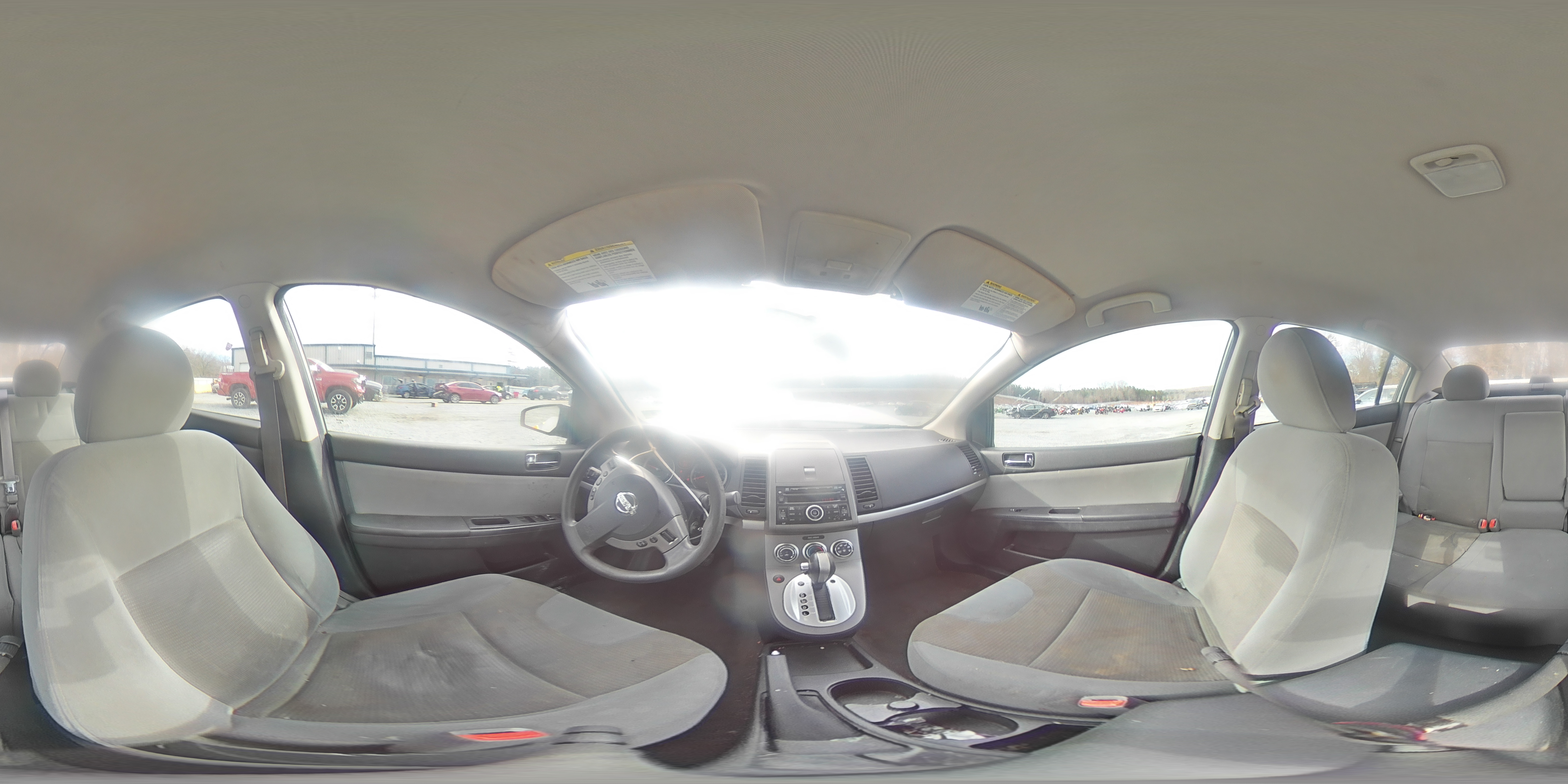 2010 Nissan Sentra - Image 12