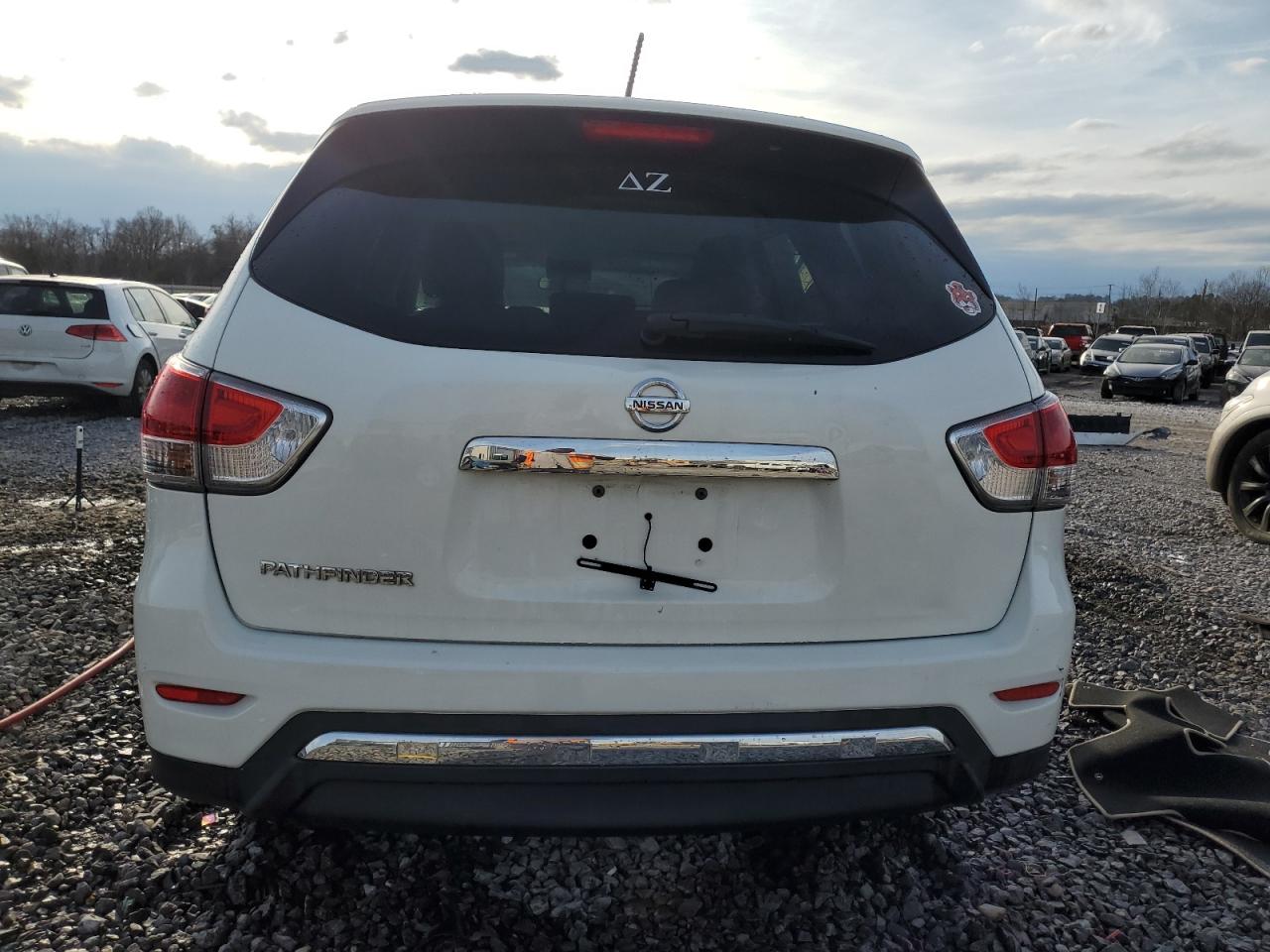 2015 Nissan Pathfinder - Image 6