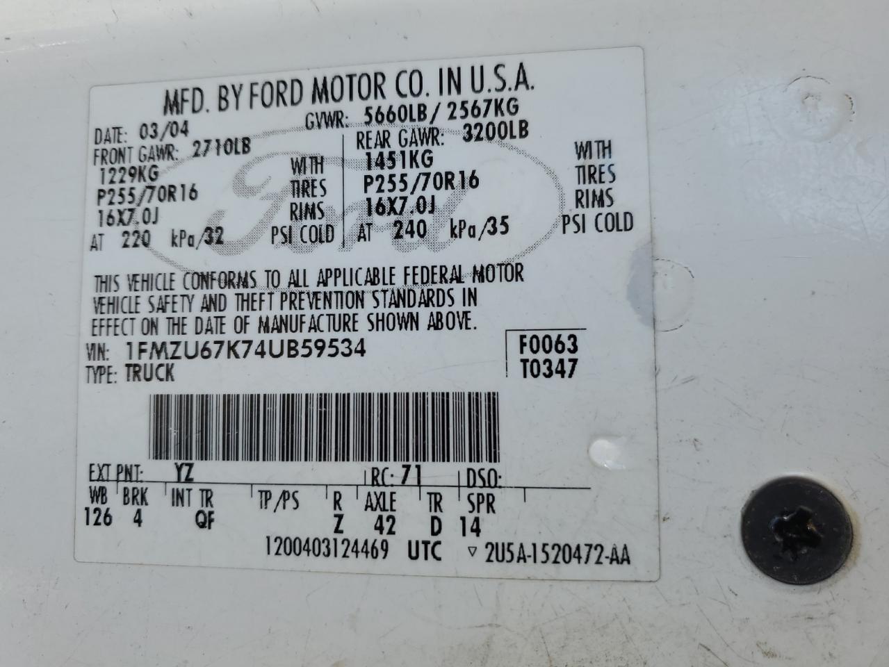 2004 Ford Explorer - Image 12