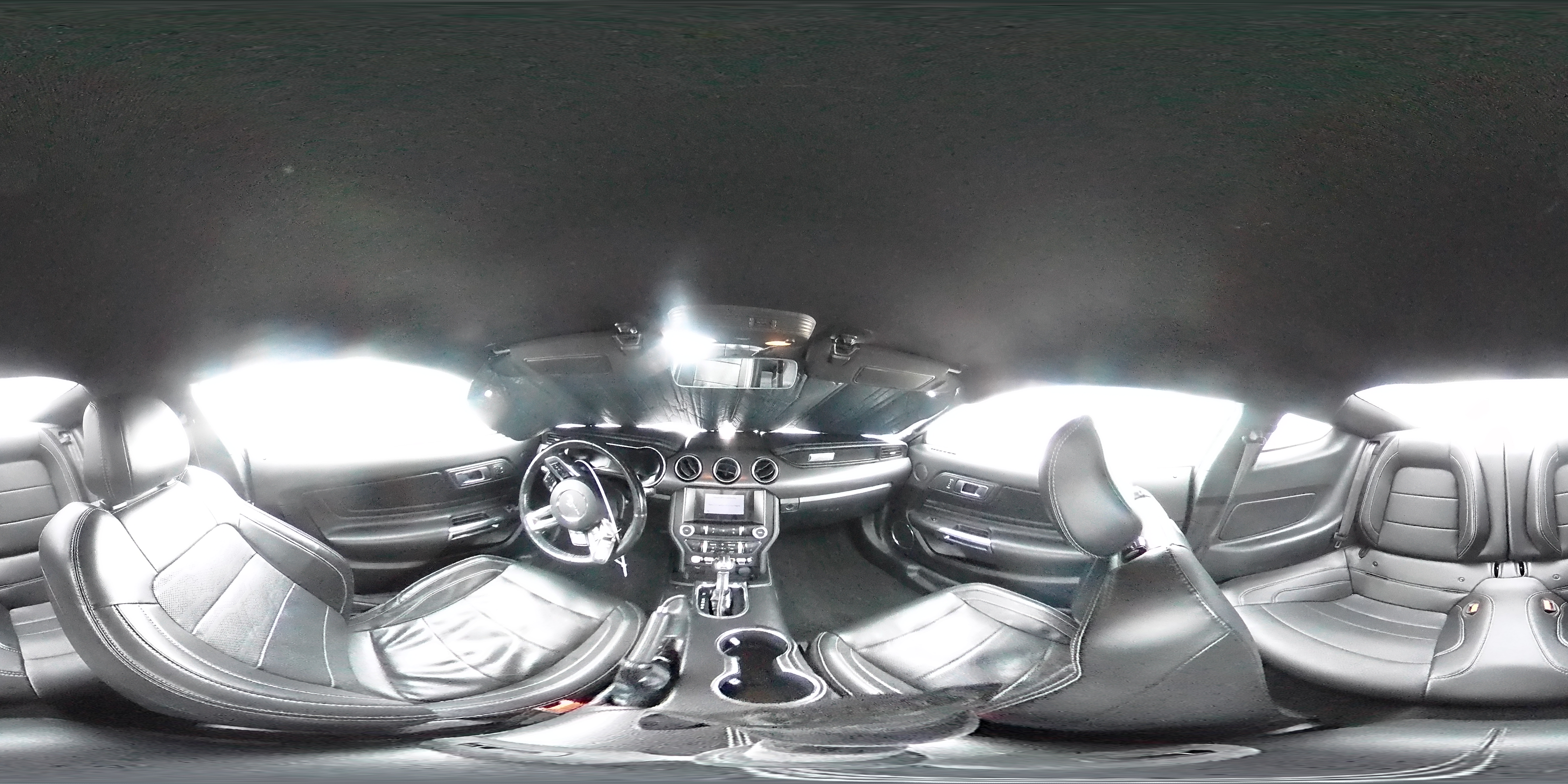 2022 Ford Mustang - Image 15