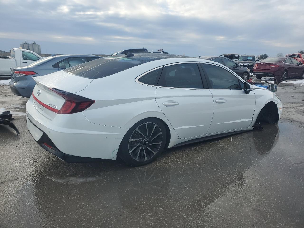 2021 Hyundai Sonata - Image 3