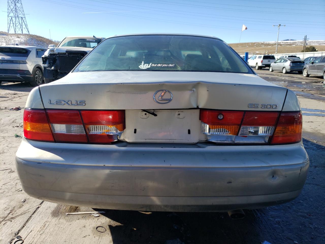 1999 Lexus ES - Image 6