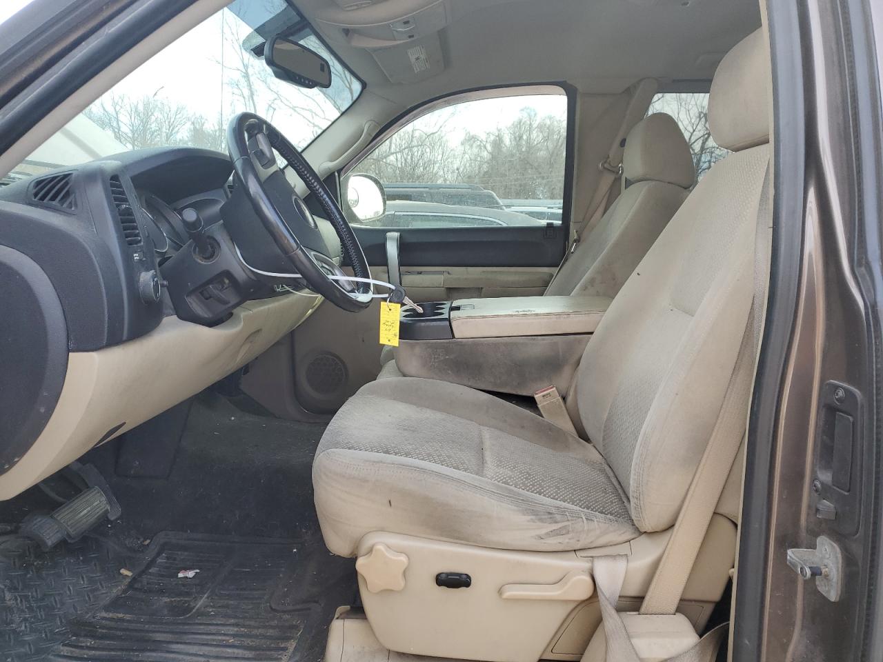 2007 Chevrolet Silverado - Image 7