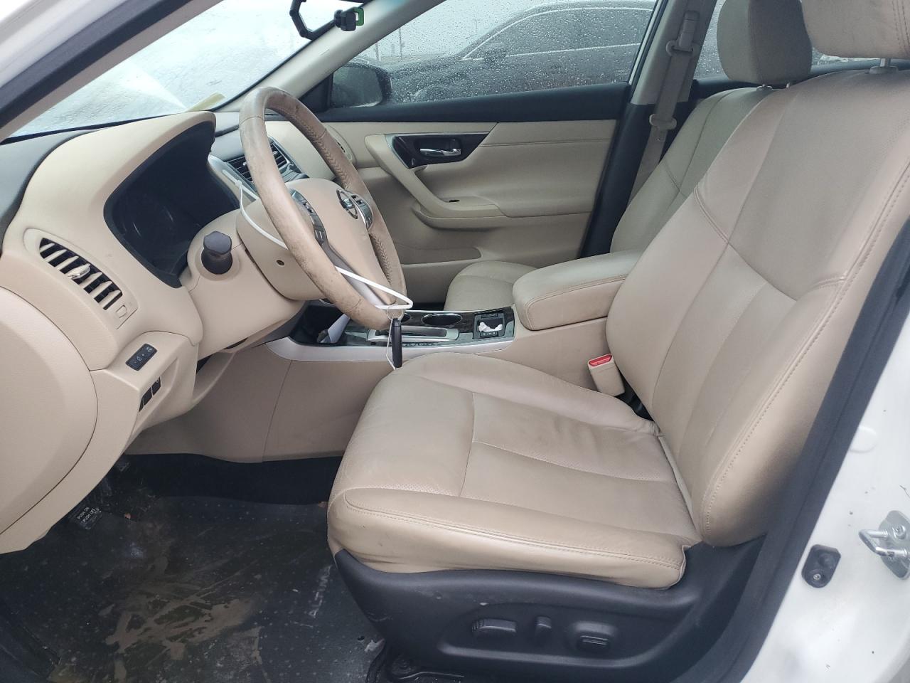 2015 Nissan Altima - Image 7