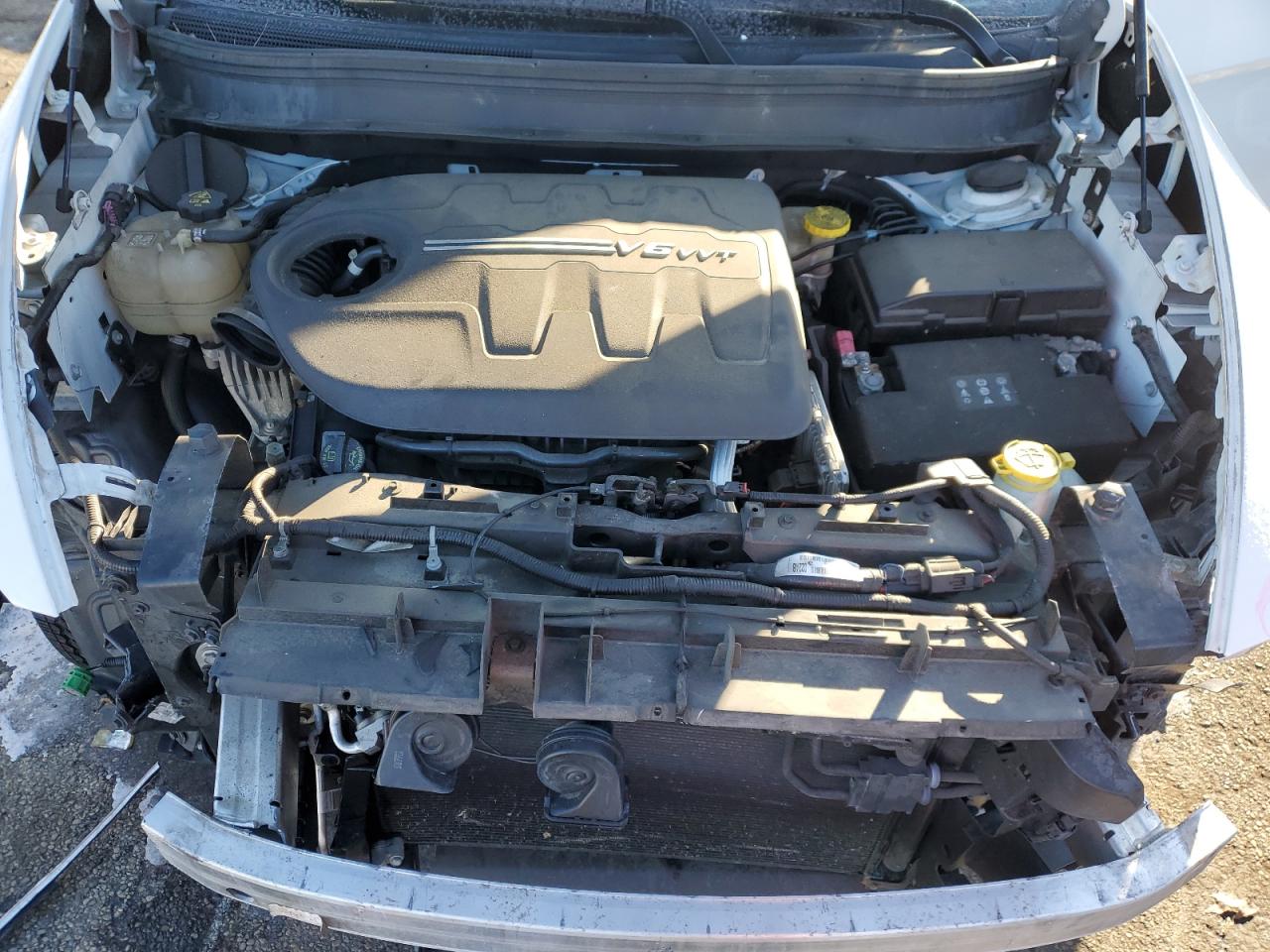 2015 Jeep Grand Cherokee - Image 12