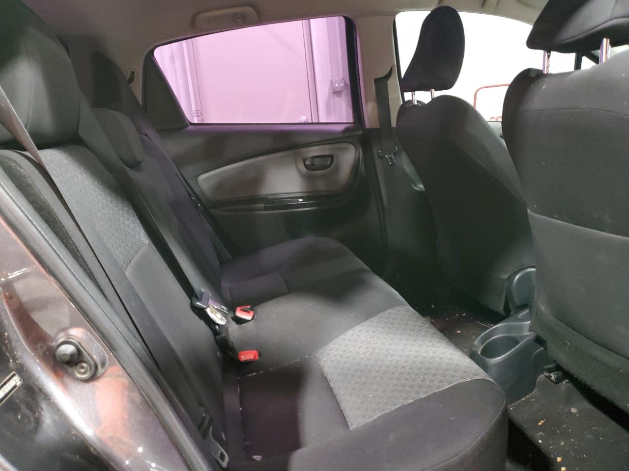2016 Toyota Yaris - Image 10