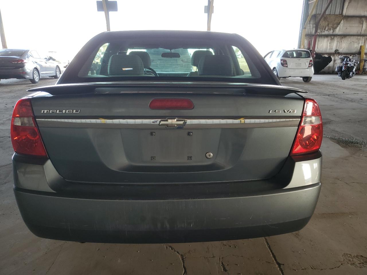 2005 Chevrolet Malibu - Image 6