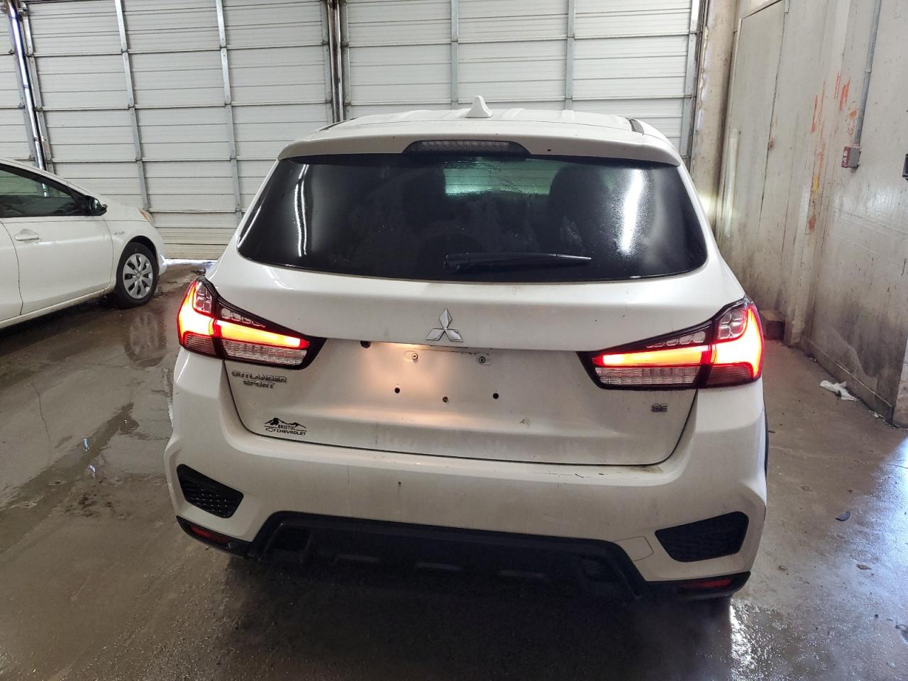 2020 Mitsubishi Outlander - Image 6