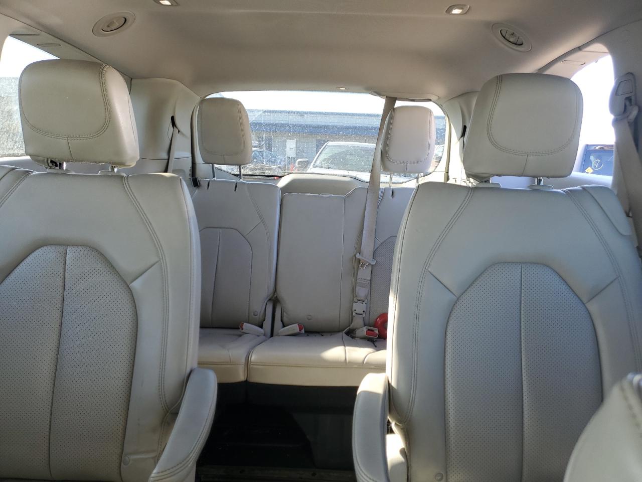 2021 Chrysler Voyager - Image 10