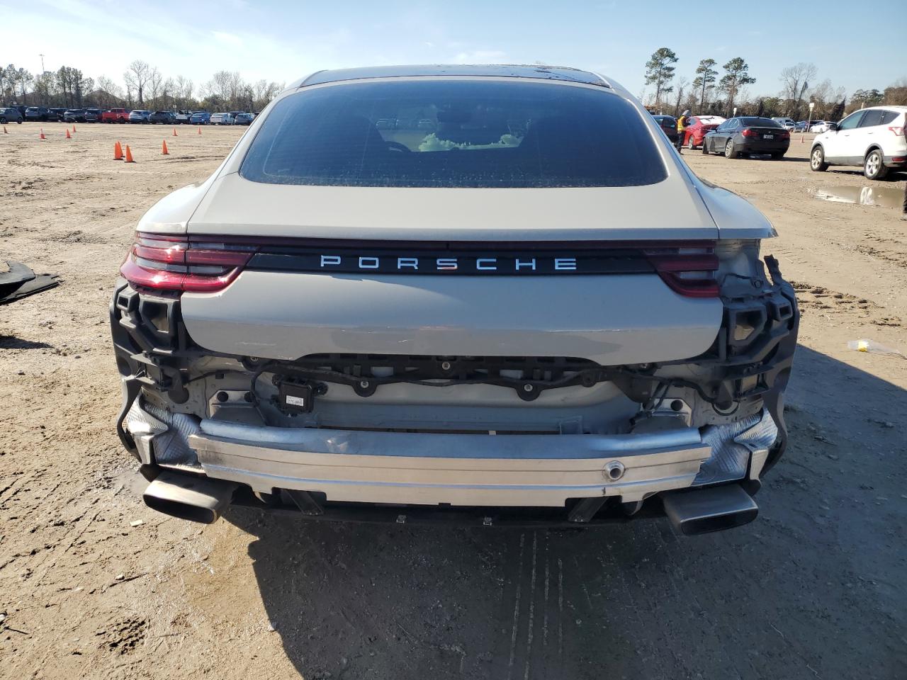 2017 Porsche Panamera 2 VIN: WP0AA2A76HL100865 Lot: 89198285