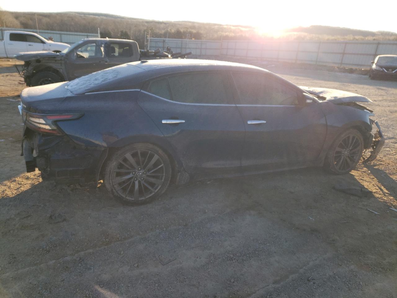 2020 Nissan Maxima - Image 3