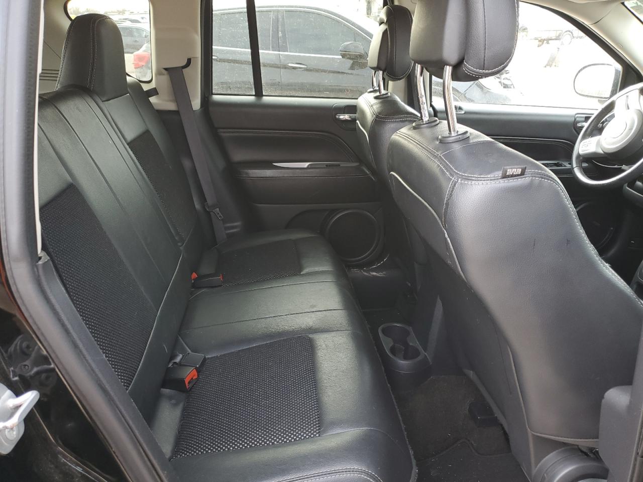 2016 Jeep Compass - Image 11