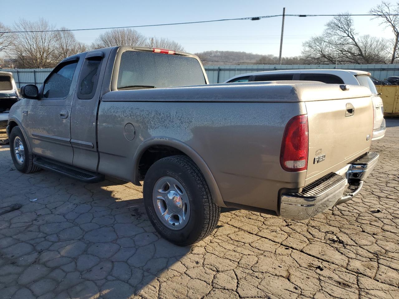 2001 Ford F-150 - Image 2