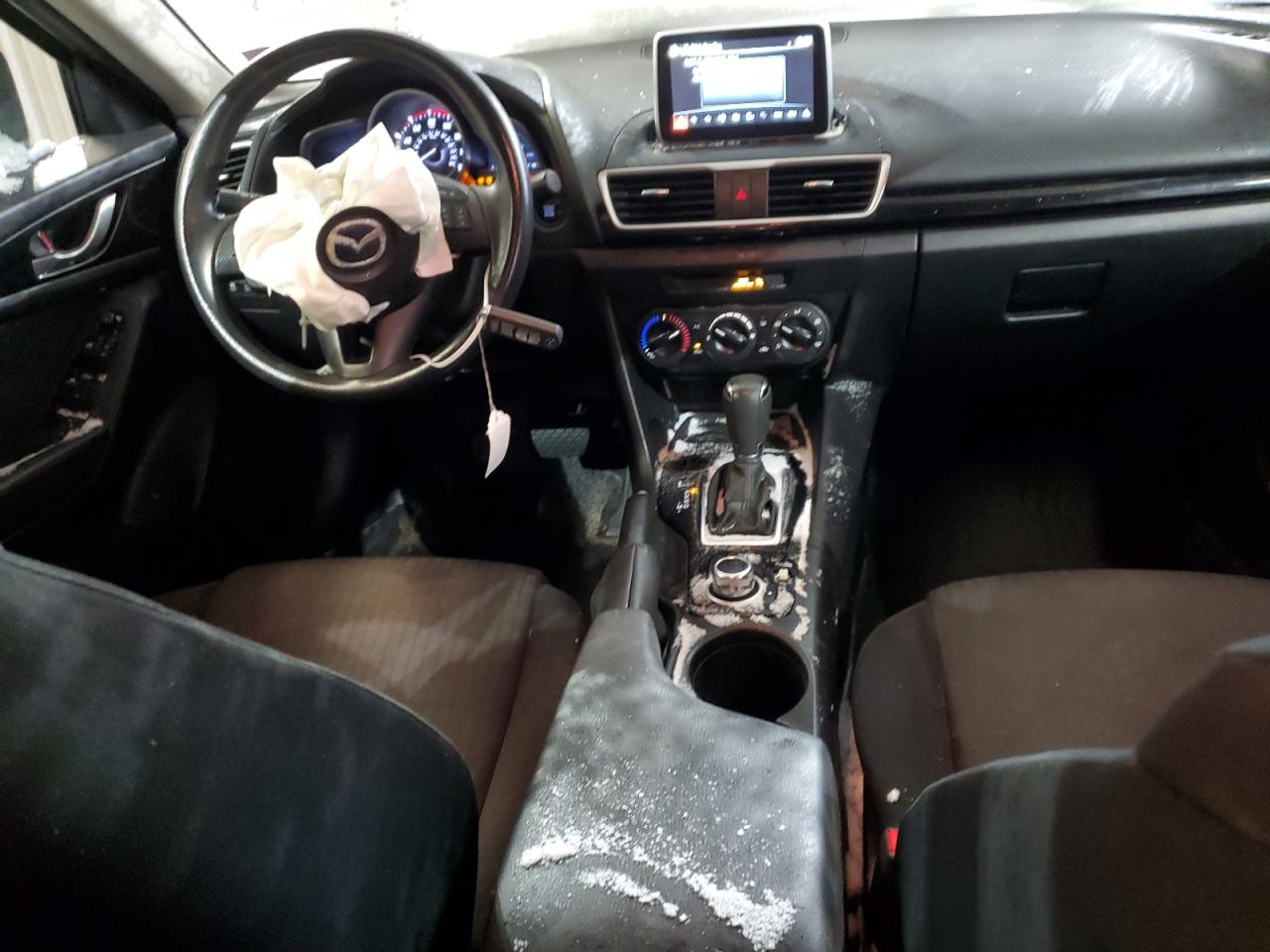 2016 Mazda 3 - Image 8