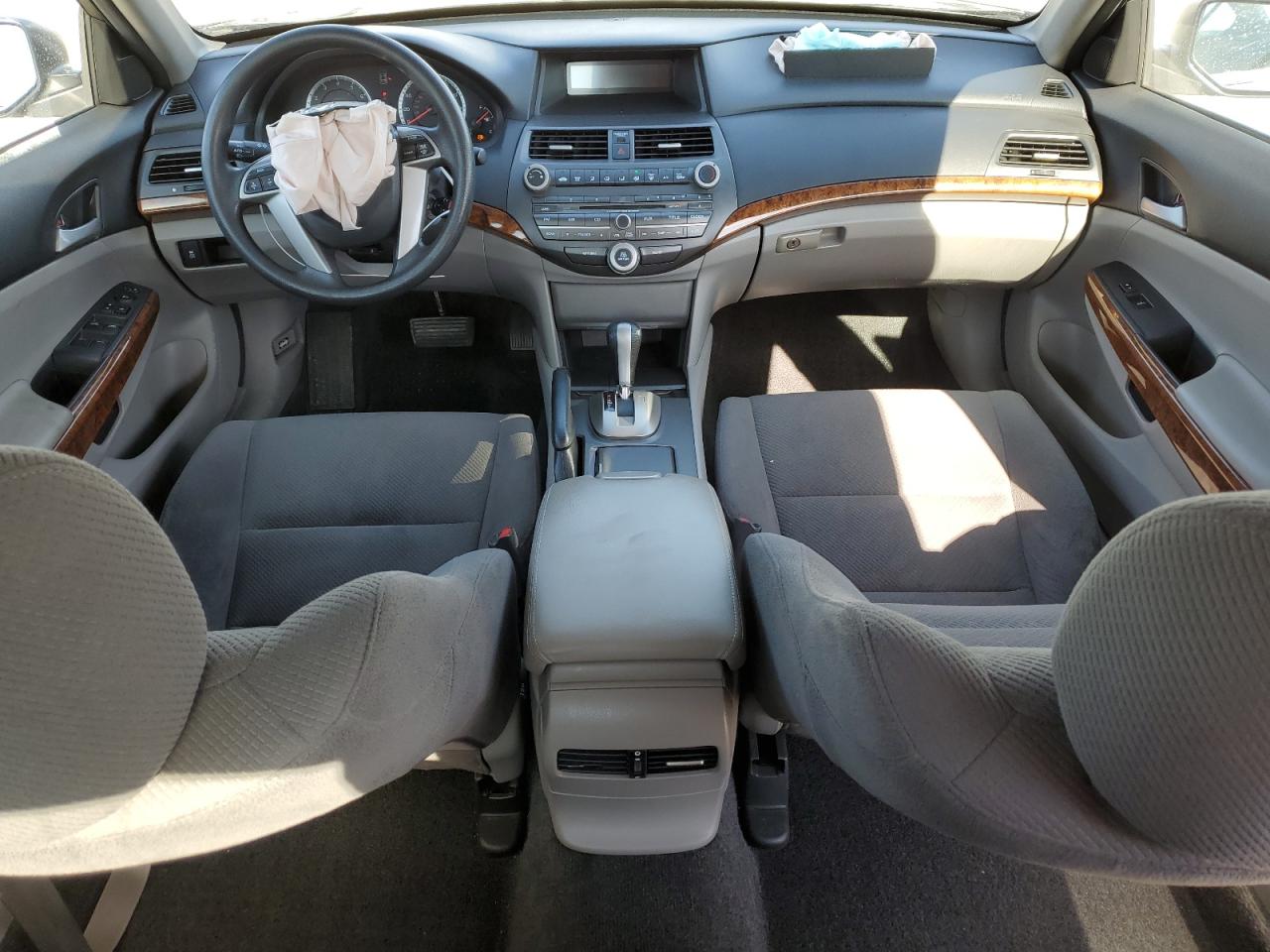 2011 Honda Accord - Image 8