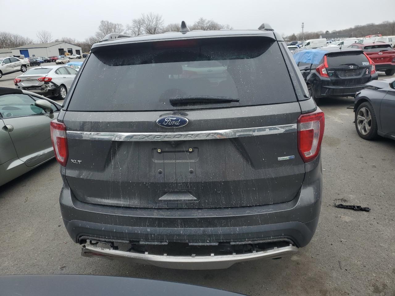 2016 Ford Explorer - Image 6