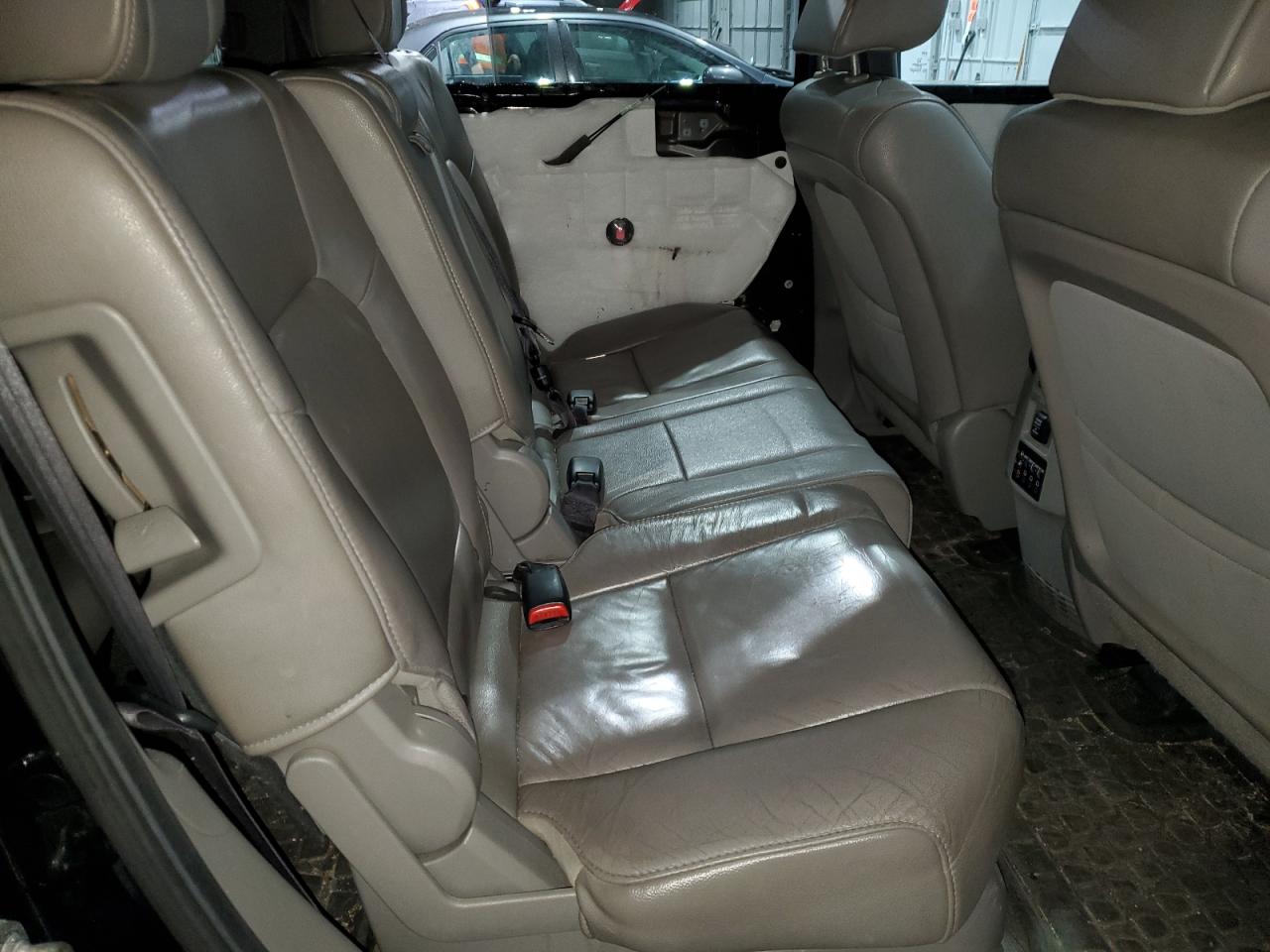 2014 Honda Pilot - Image 11