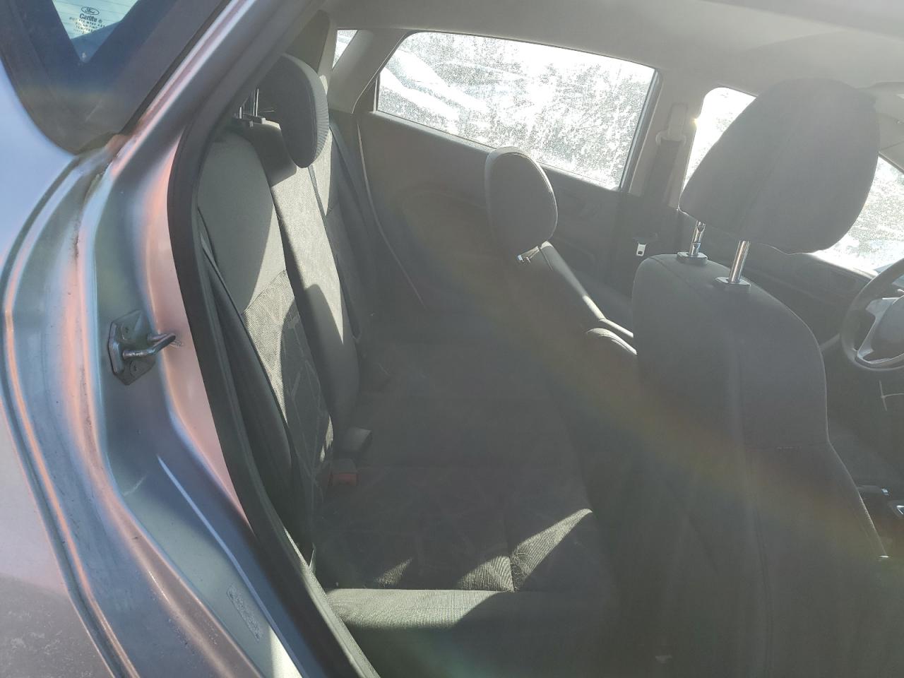 2013 Ford Fiesta - Image 10