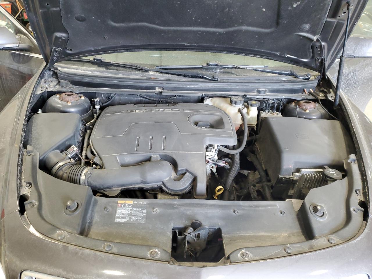 2010 Chevrolet Malibu - Image 12