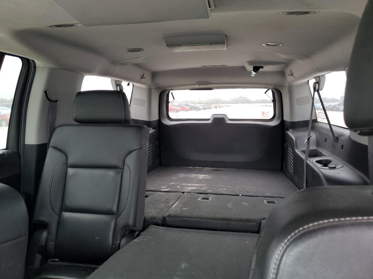 2016 Chevrolet Suburban - Image 10