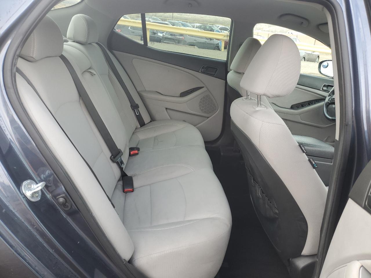 2015 Kia Optima - Image 10