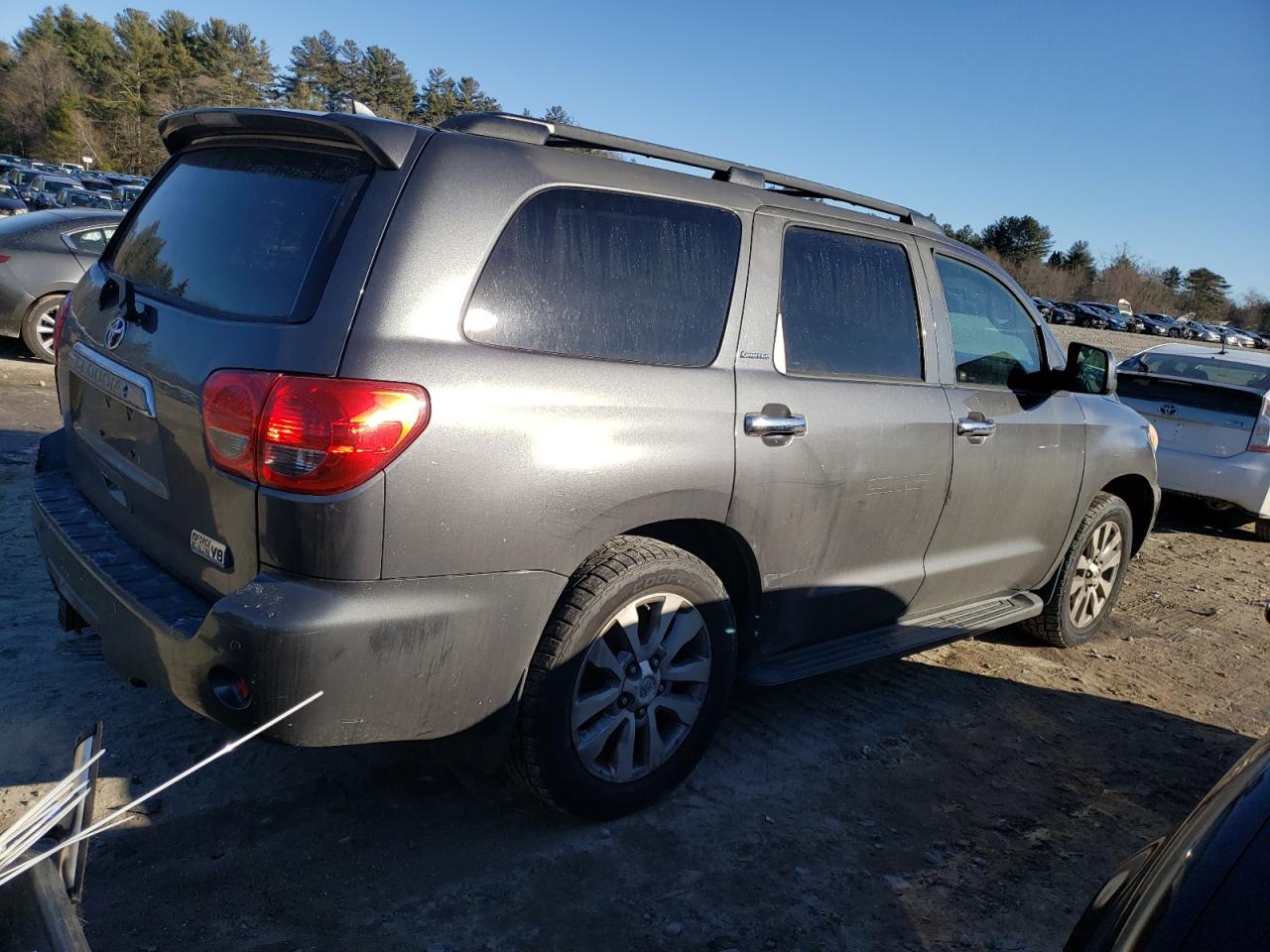 2011 Toyota Sequoia - Image 3