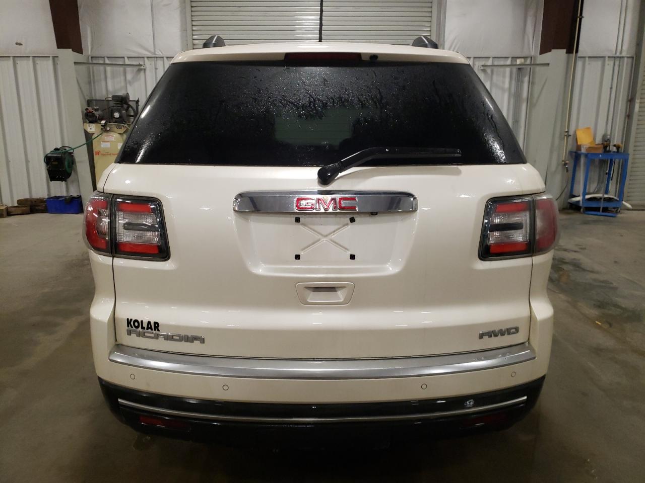 2014 GMC Acadia - Image 6