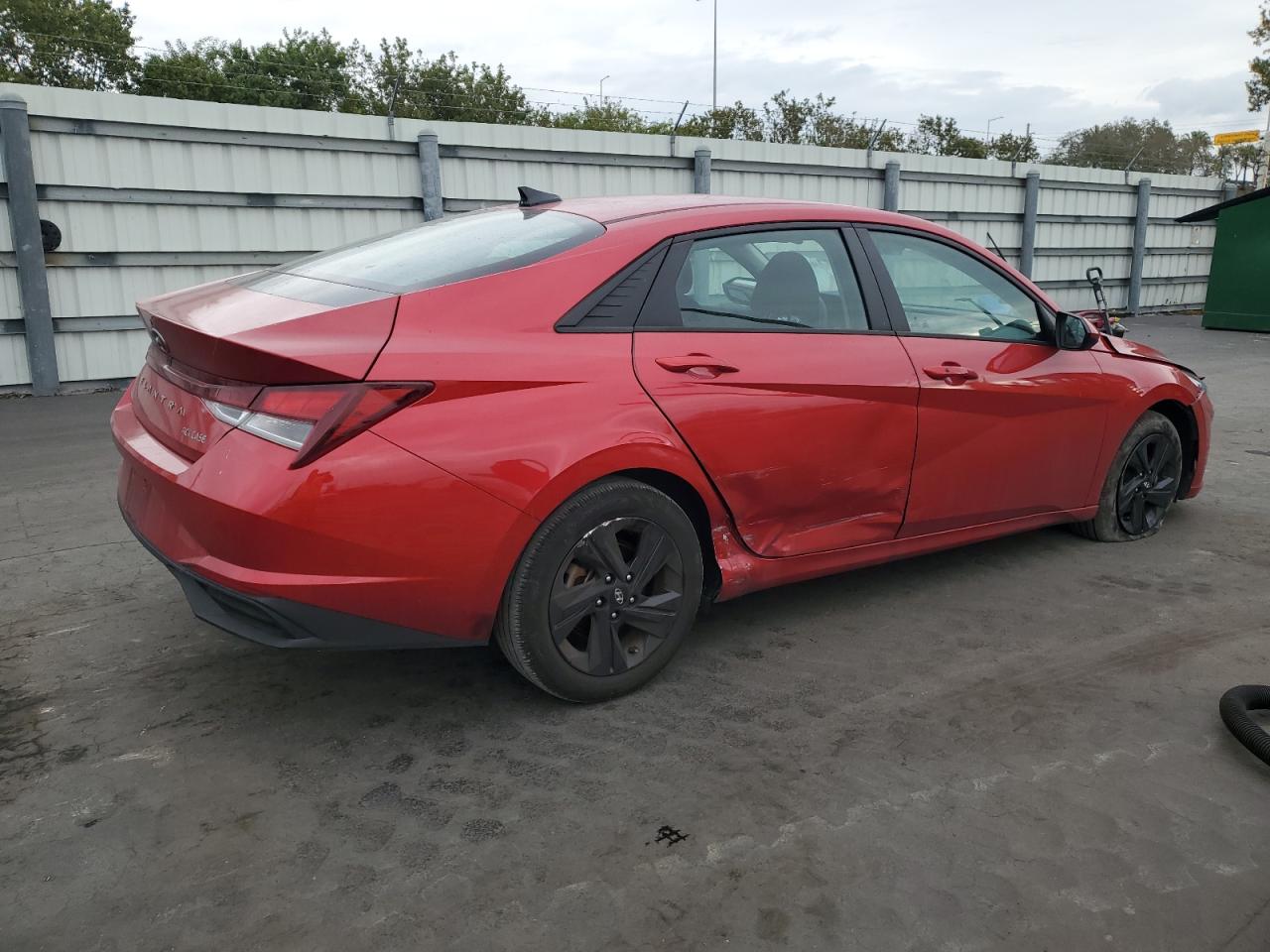2021 Hyundai Elantra - Image 3