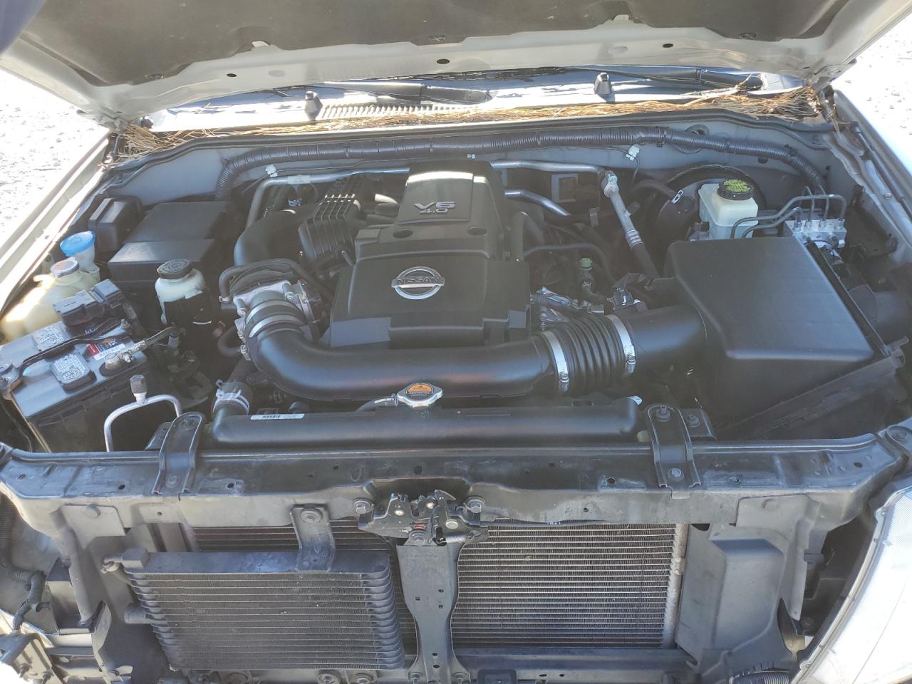 2014 Nissan Navara (Frontier) - Image 11