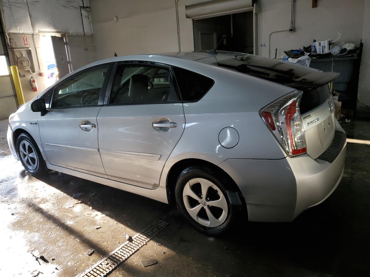 2013 Toyota Prius - Image 2