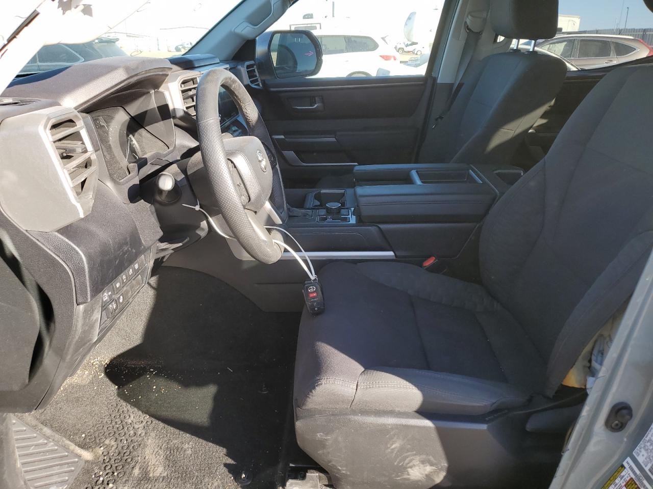 2023 Toyota Tundra - Image 7