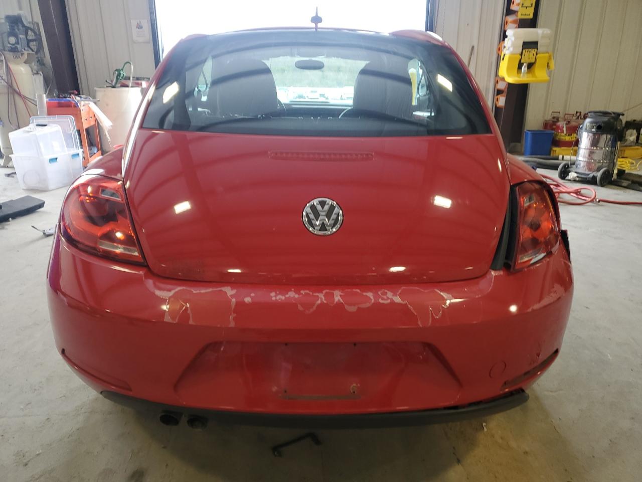 2012 Volkswagen Beetle - Image 6