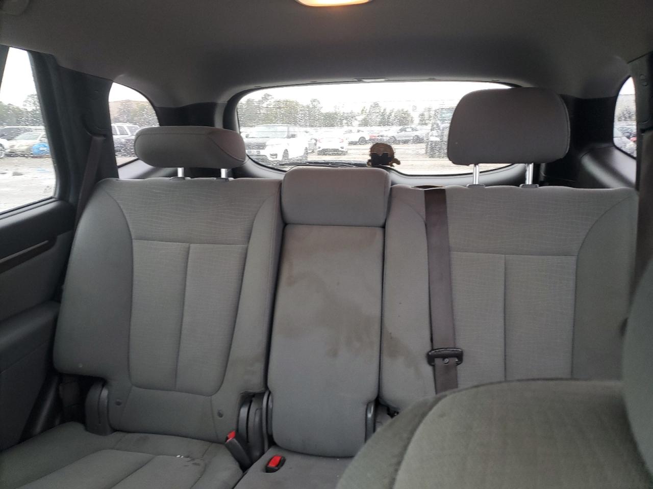 2012 Hyundai Santa Fe - Image 10
