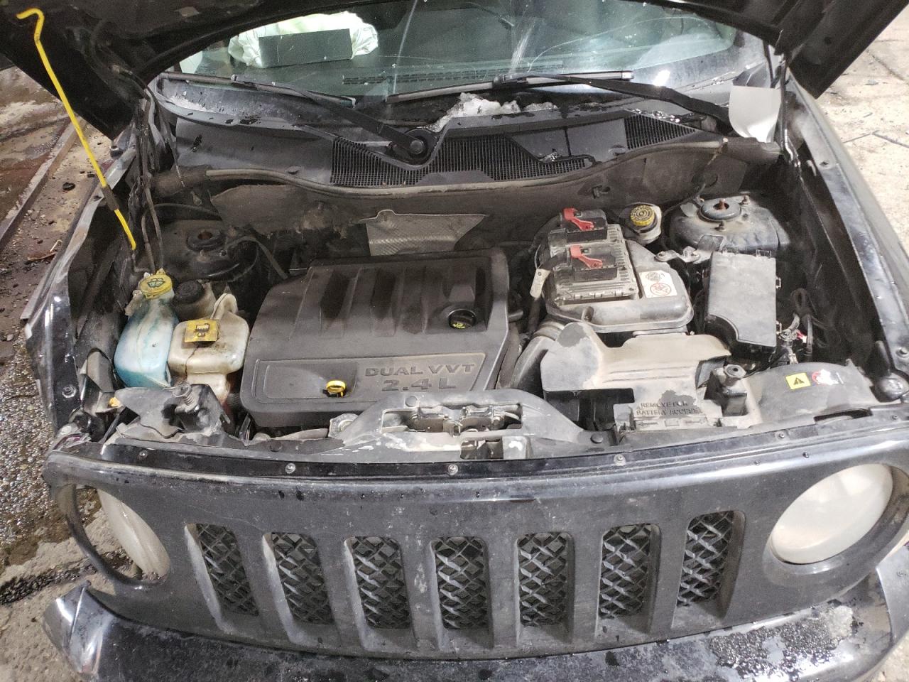 2016 Jeep Liberty (Patriot) - Image 14