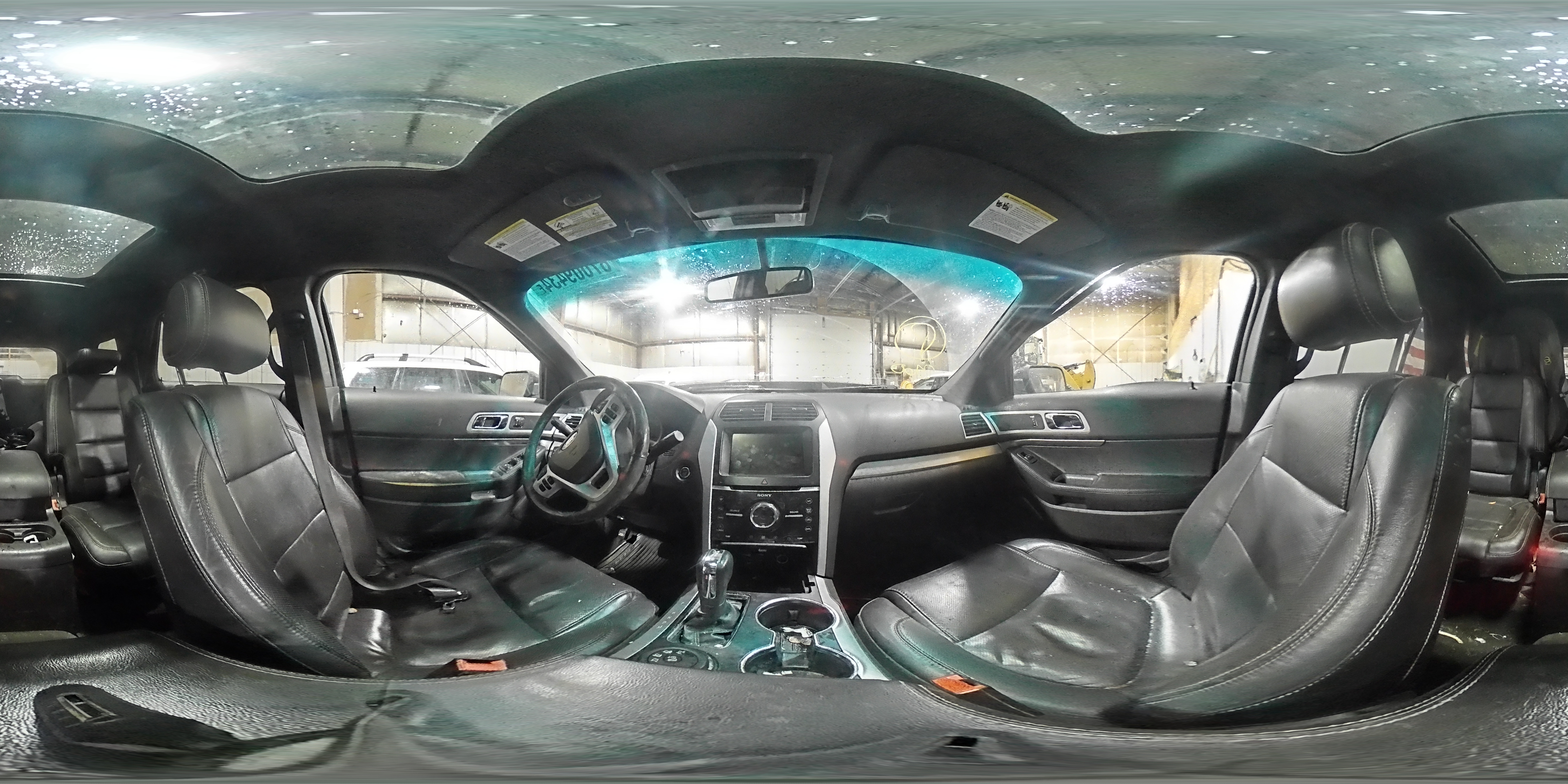 2015 Ford Explorer - Image 13