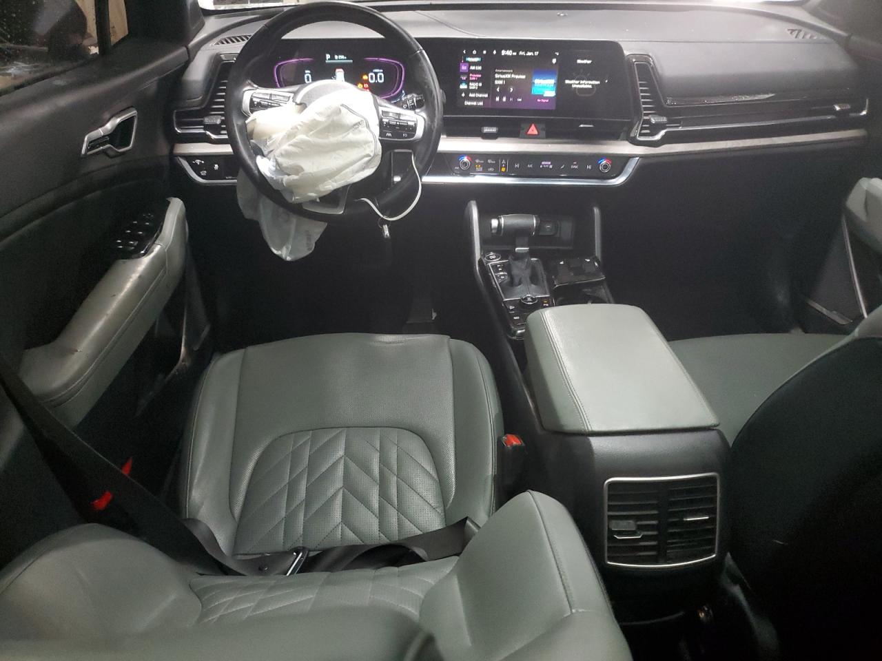 2023 Kia Sportage - Image 8
