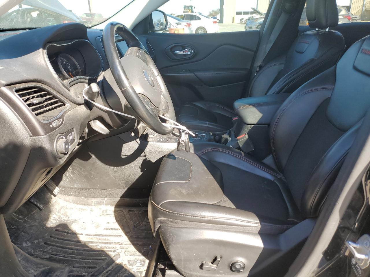 2021 Jeep Cherokee - Image 7