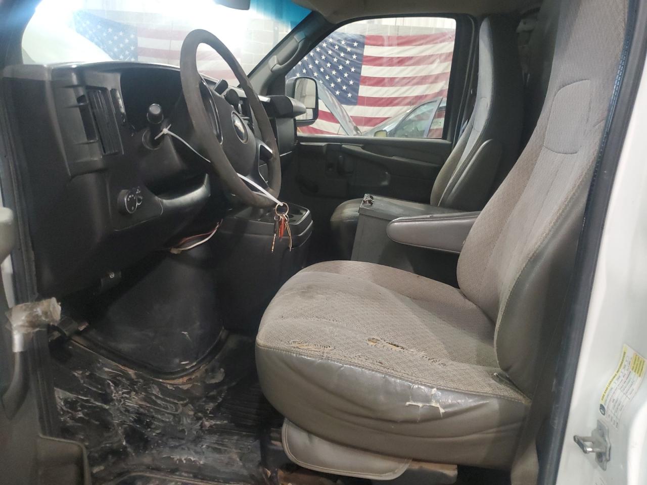 2012 Chevrolet Express - Image 7