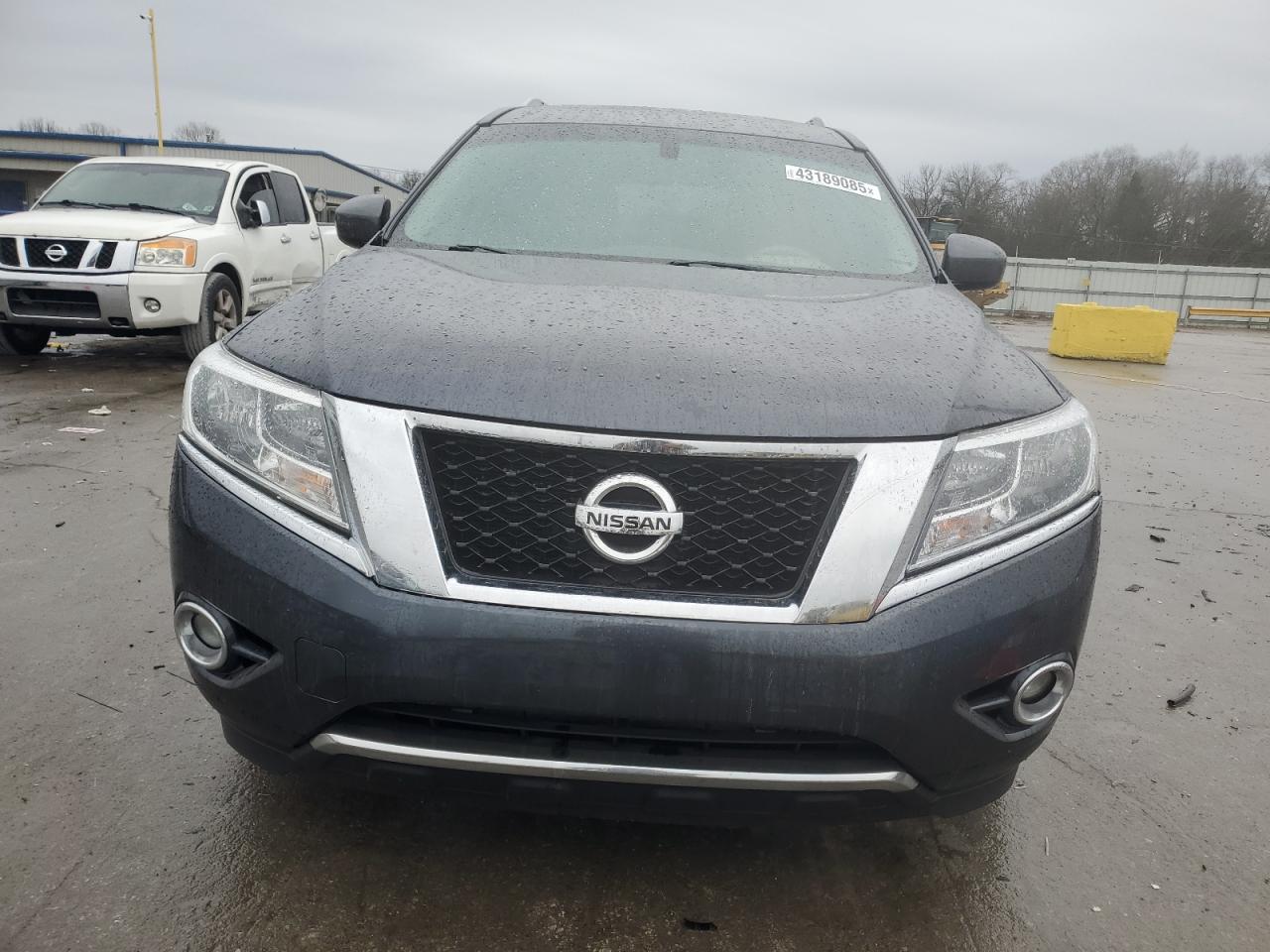 2013 Nissan Pathfinder - Image 5