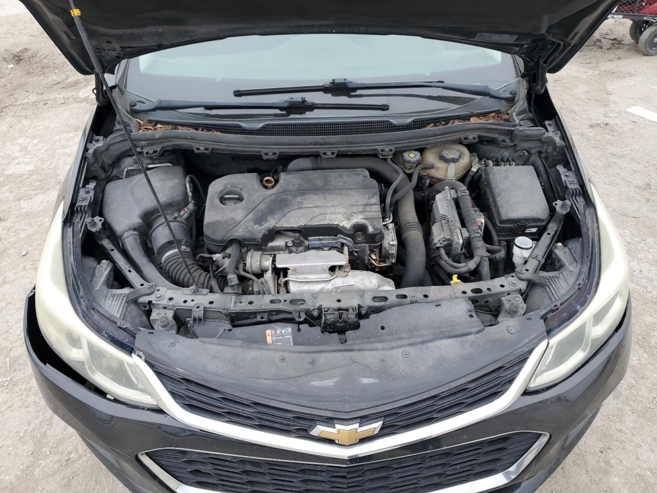 2017 Chevrolet Cruze - Image 11