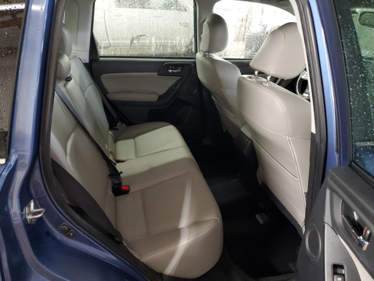 2015 Subaru Forester - Image 11
