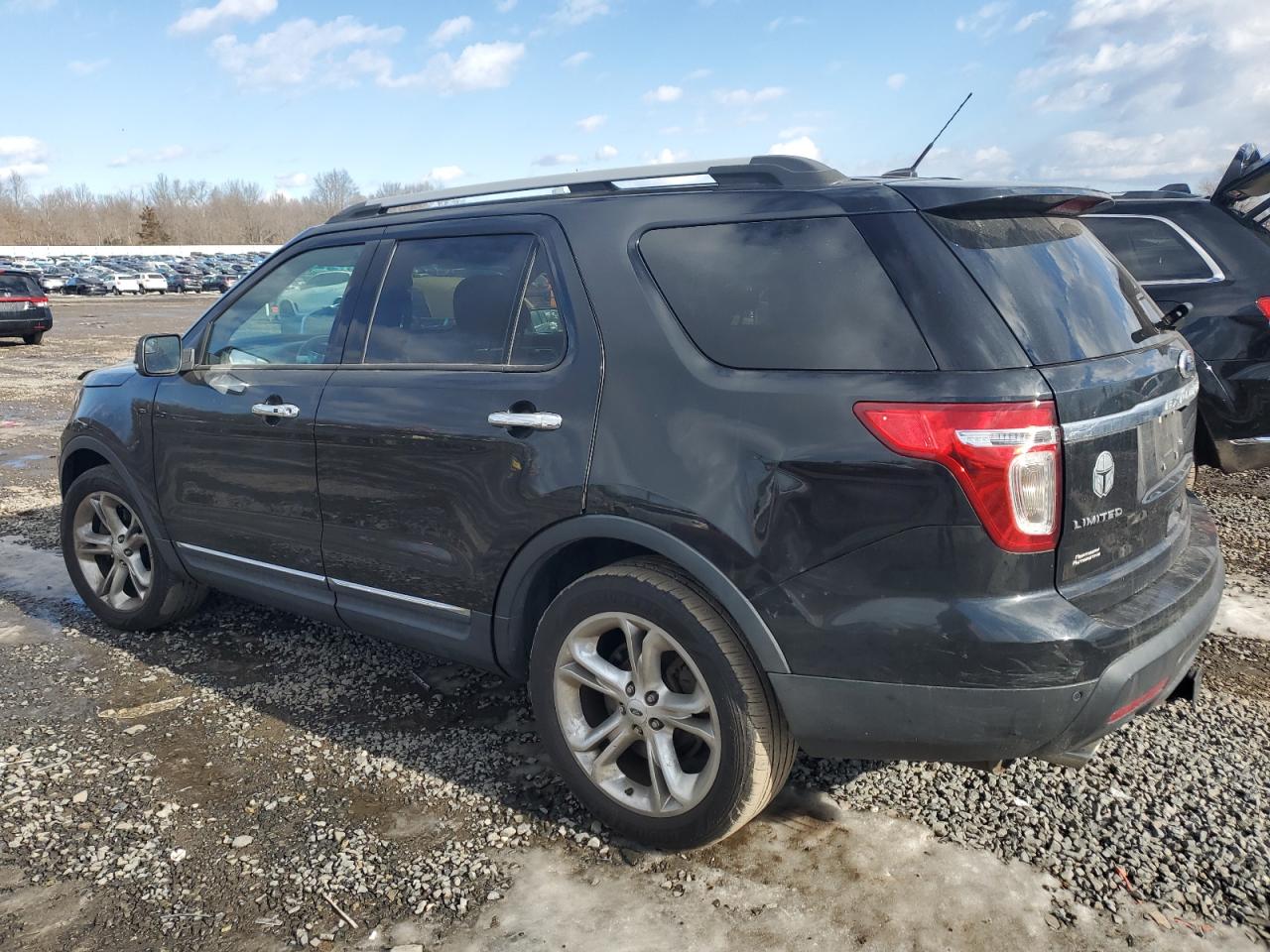 2013 Ford Explorer - Image 2