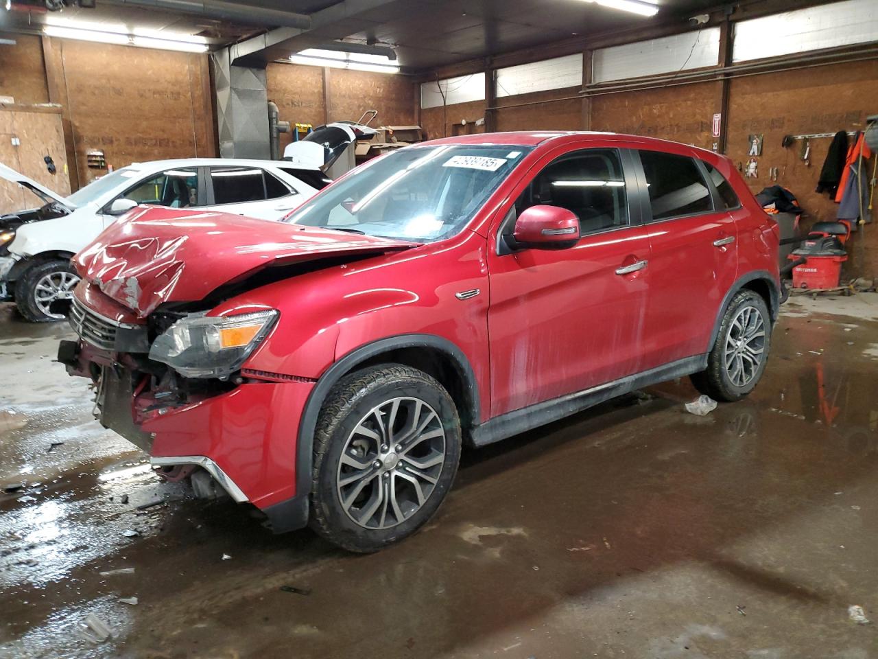2016 Mitsubishi Outlander - Image 1