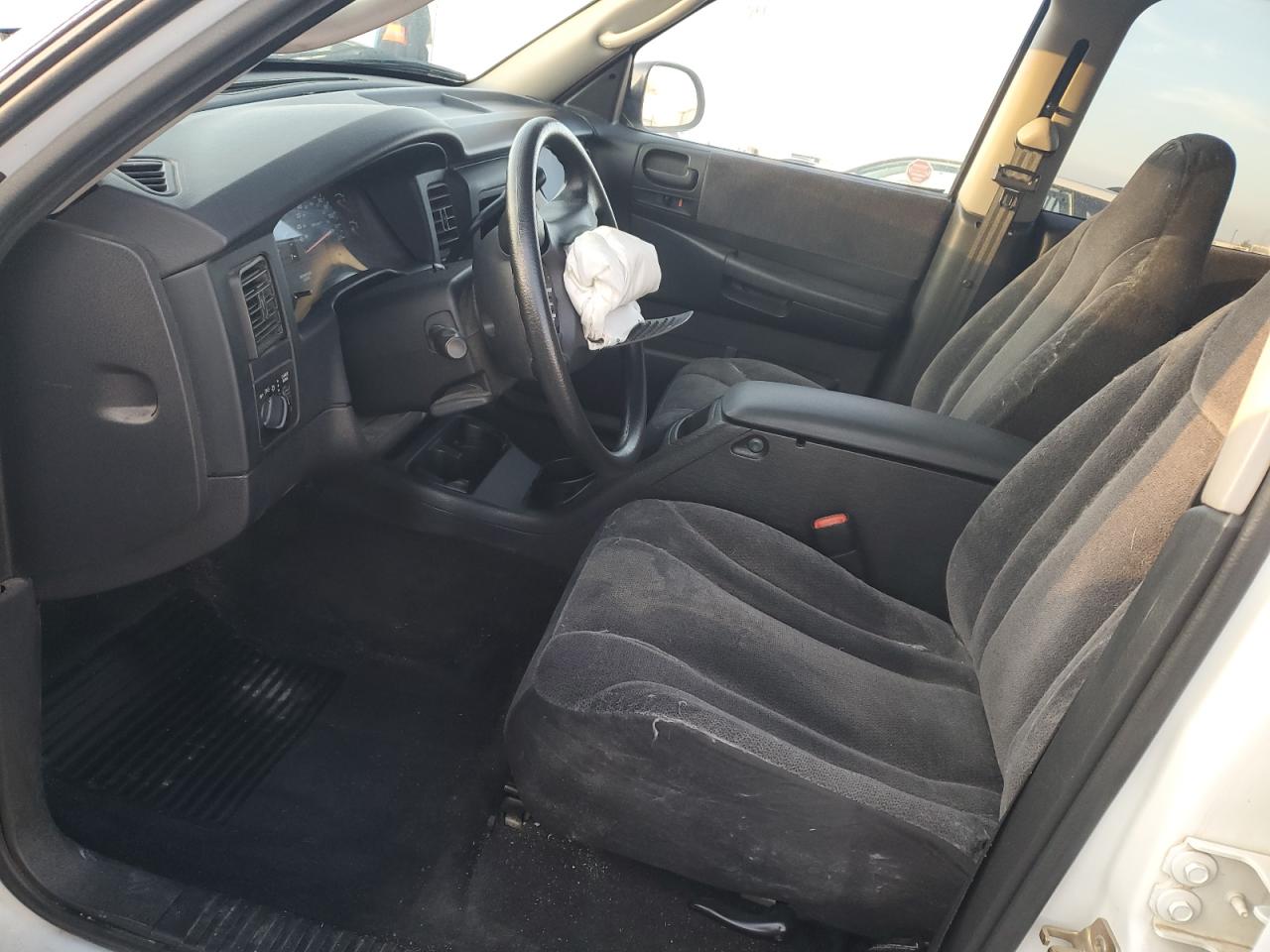 2004 Dodge Dakota Quad Sport VIN: 1D7HL38K74S663700 Lot: 86971564